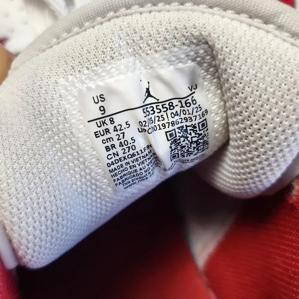 Jordan Men's Red and White Trainers